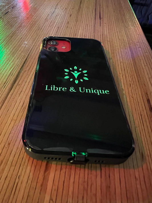 Coque de téléphone noire à LED multicolores